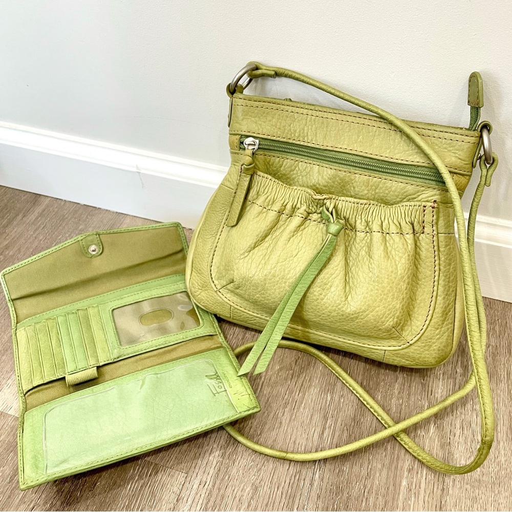 FOSSIL✨2 Piece Vintage Leaf Green Soft Leather Crossbody Bag & Wallet